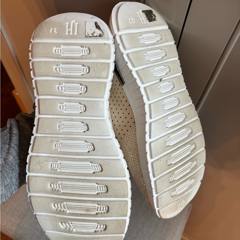 Ilse Jacobsen Cream Sneakers Breathable Knit Design - Picture 8 of 11